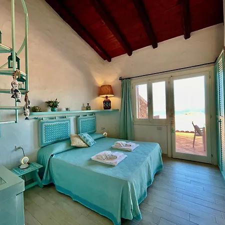 Punta Est - Trilo Lavanda Terrazza & Piscina 公寓 *